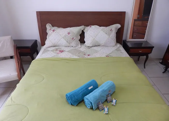 Espacoso Apto De 1 Quarto Na Quadra Da Praia